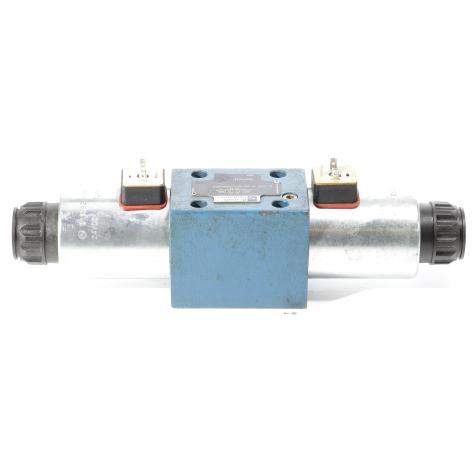 4/3 way valve  Used
